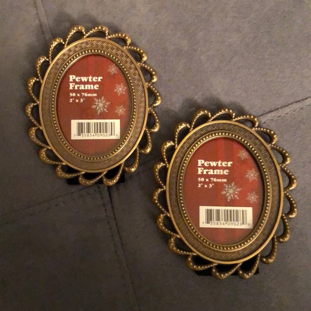 Pewter picture frames. - Picture 2 of 4
